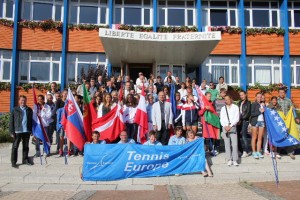 eta-u14-gruppenfoto-mit-allen-nationen-european-summer-cup-2012-in-saint-vaery-en-caux-2012